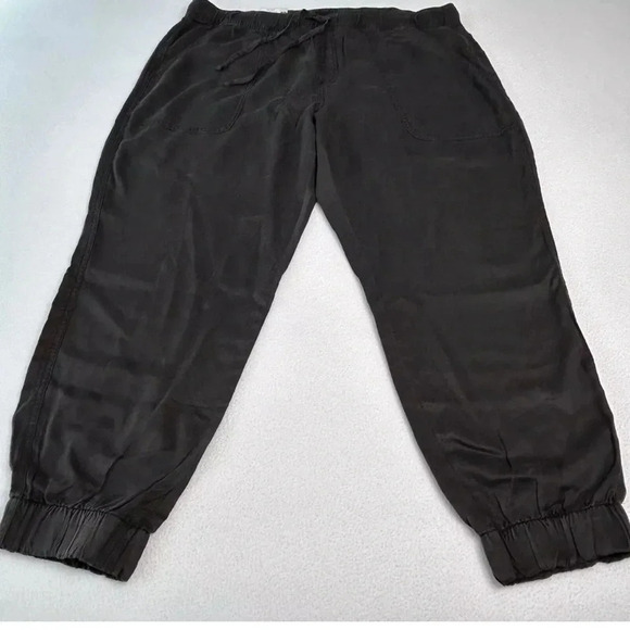 Orvis Ladies' Midweight Relaxed Fit Tencel Jogger Pants - Picture 13 of 14